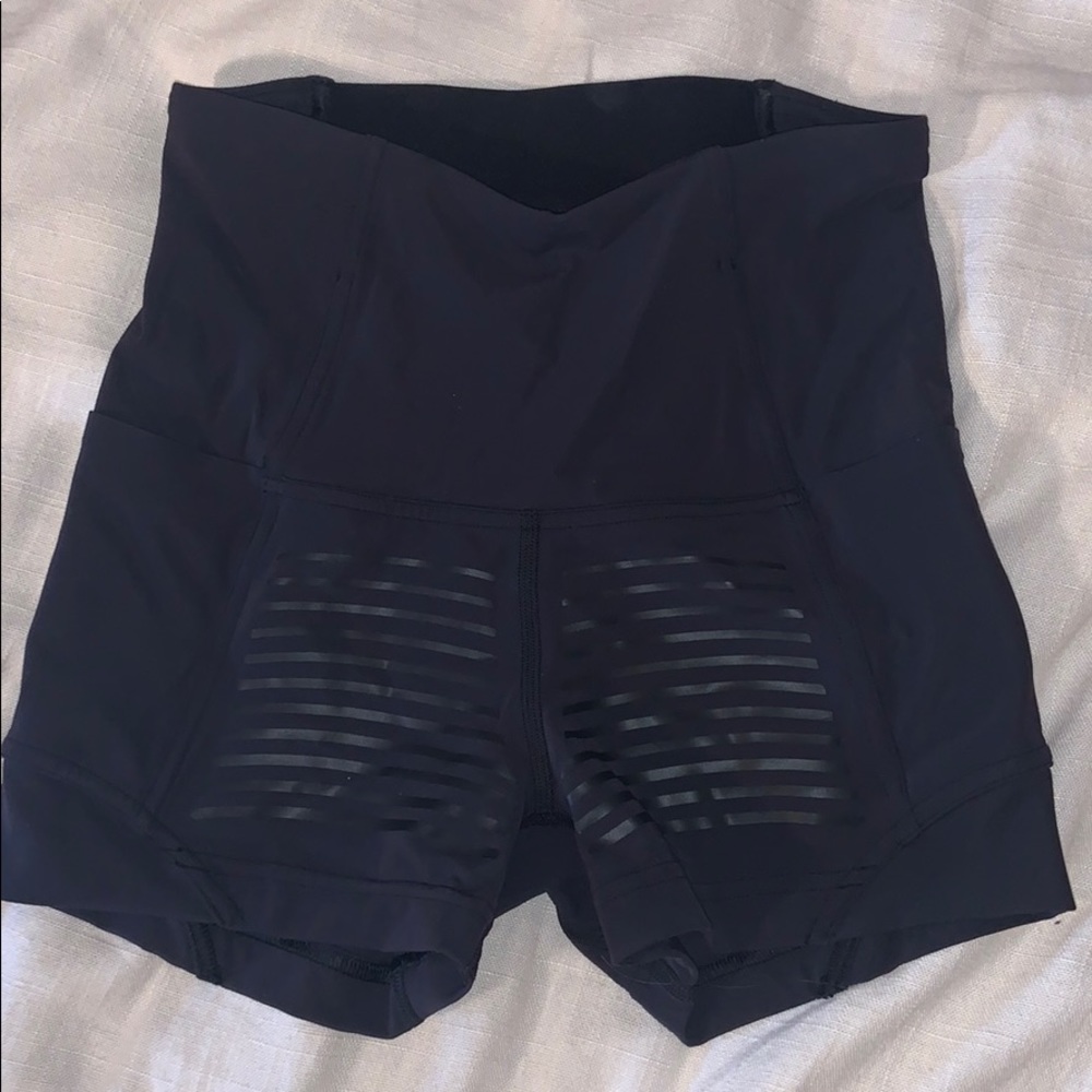 Lulu shorts